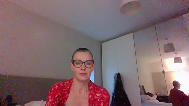 ELEGANT-ARIA36 online show from 01/09/25, 08:34