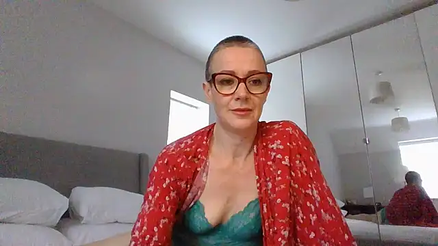 ELEGANT-ARIA36 online show from 01/29/25, 11:20