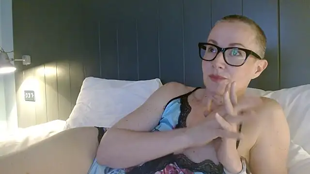 ELEGANT-ARIA36 online show from 03/22/26, 08:23