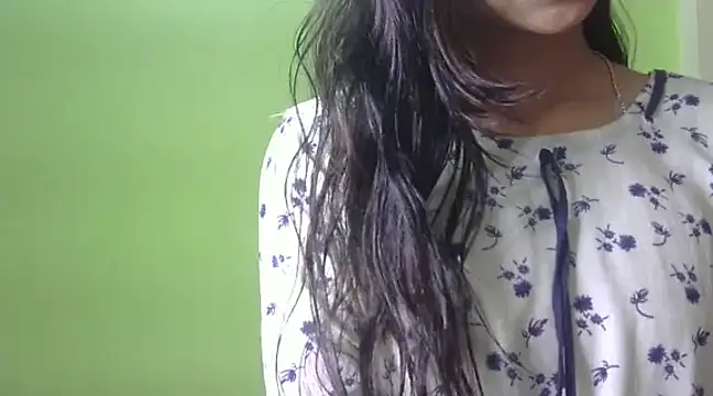 Snapshot of Payalsharma09 chatting on 01/12/25, 05:54 Payalsharma09 online show from 01/12/25, 05:54