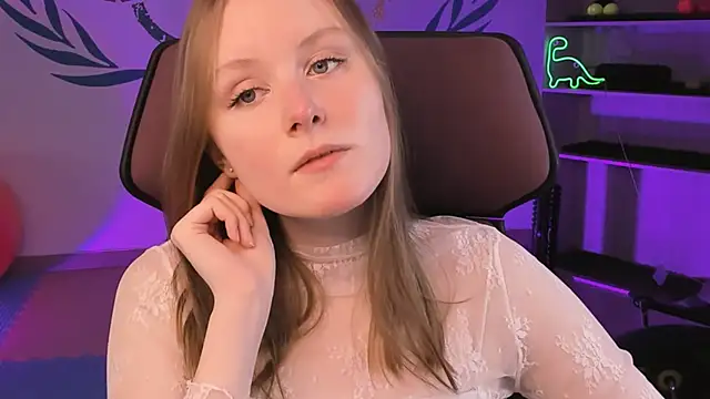 VivienLeeigh online show from 02/06/25, 07:18