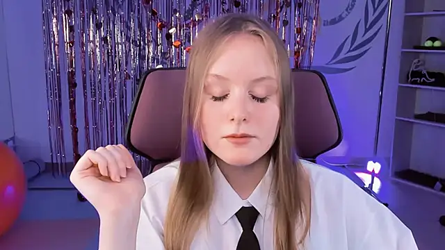 VivienLeeigh online show from 03/07/25, 05:17