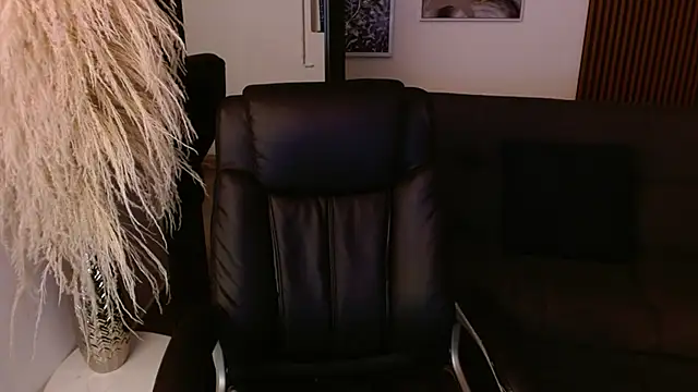 crimson tati  online show from 12/10/24, 05:28