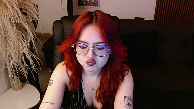 crimson tati  online show from 02/06/25, 04:21