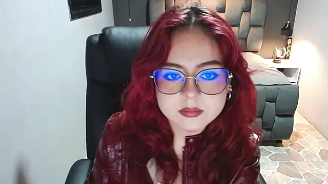 crimson tati  online show from 02/13/25, 04:22