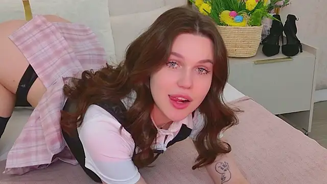 RihannaRose online show from 04/09/26, 04:45