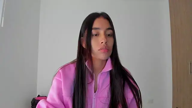 AriaMontgomery online show from 12/03/25, 08:56