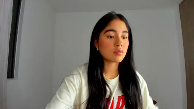 AriaMontgomery online show from 04/17/26, 11:30