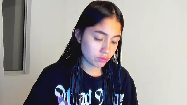 AriaMontgomery online show from 07/15/26, 04:29