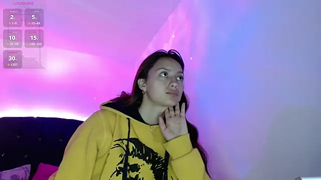 holy juli online show from 01/20/25, 03:48