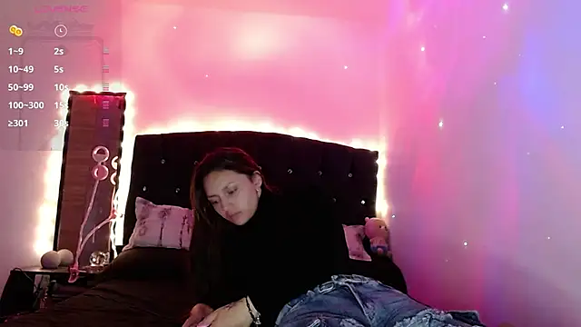 holy juli online show from 01/27/25, 04:09