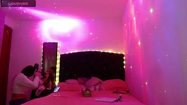 holy juli online show from 10/19/25, 02:45