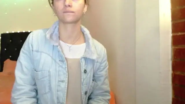 holy juli online show from 03/25/26, 03:56