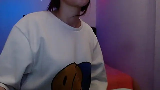 holy juli online show from 04/19/26, 01:38