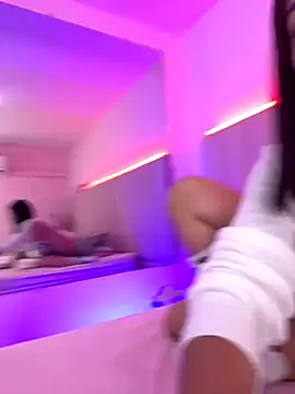 KellyOlsenbe online show from 12/18/25, 10:05