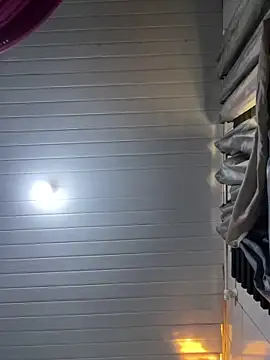 luara1988 online show from 02/16/26, 10:22