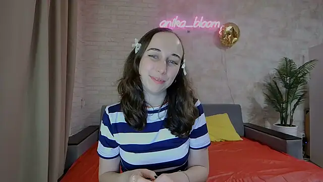 Anika bloom online show from 02/25/25, 02:47