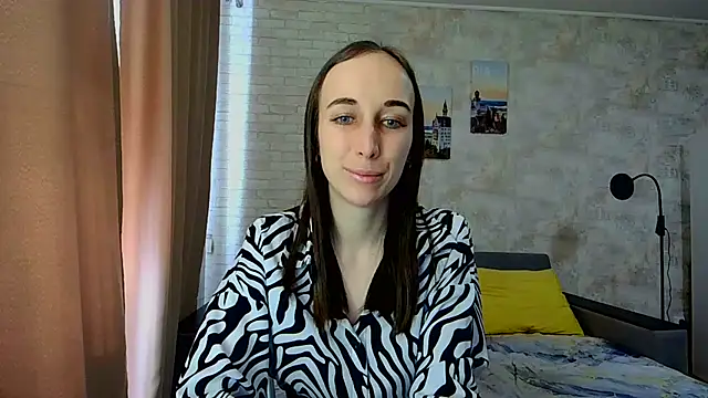 Anika bloom online show from 04/08/26, 08:47