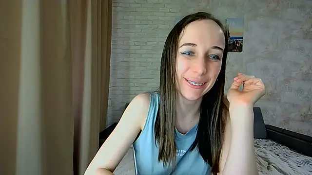 Anika bloom online show from 05/11/26, 04:18