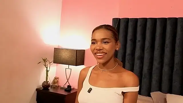 Snapshot of Lily_Miiller chatting on 09/12/25, 09:04 Lily Miiller online show from 09/12/25, 09:04