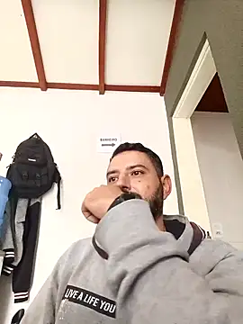 Snapshot of P4uzud4O chatting on 02/11/26, 11:59 P4uzud4O online show from 02/11/26, 11:59