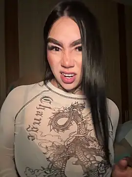 Nickiiiii online show from 02/03/26, 03:26