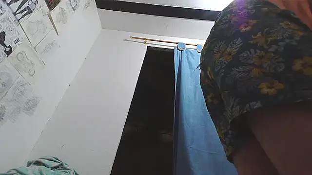 Snapshot of King_russo chatting on 02/12/25, 04:44 King russo online show from 02/12/25, 04:44