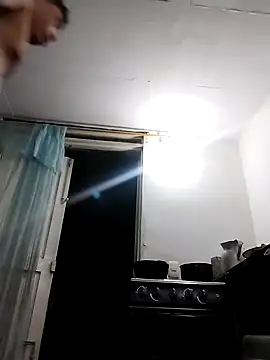 Snapshot of King_russo chatting on 02/16/25, 01:25 King russo online show from 02/16/25, 01:25