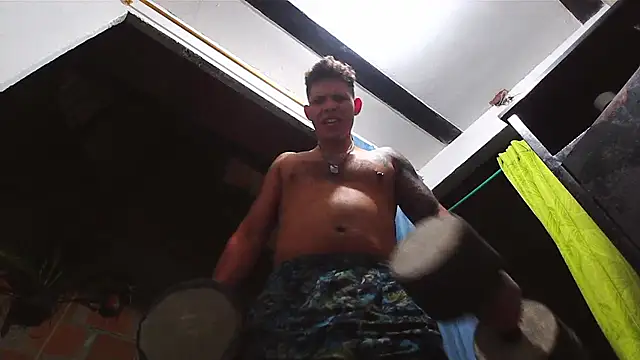 Snapshot of King_russo chatting on 03/04/25, 04:38 King russo online show from 03/04/25, 04:38