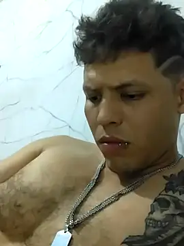 Snapshot of King_russo chatting on 03/17/25, 03:25 King russo online show from 03/17/25, 03:25