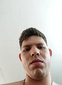 Snapshot of King_russo chatting on 10/19/25, 09:04 King russo online show from 10/19/25, 09:04