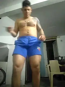 Snapshot of King_russo chatting on 11/23/25, 02:11 King russo online show from 11/23/25, 02:11