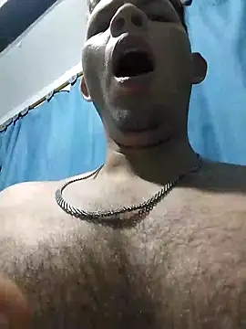 Snapshot of King_russo chatting on 12/16/25, 05:12 King russo online show from 12/16/25, 05:12