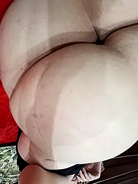 May Ar online show from 11/30/25, 02:37