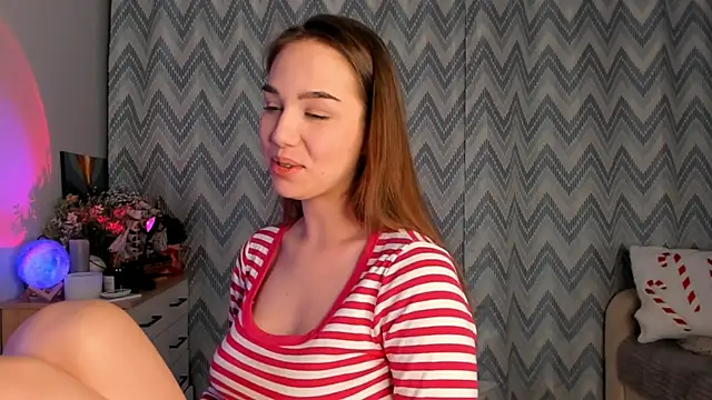 Snapshot of Tate_Angel chatting on 01/21/25, 06:12 Tate Angel online show from 01/21/25, 06:12