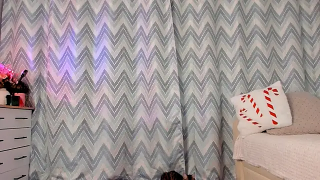 Snapshot of Tate_Angel chatting on 01/29/25, 09:17 Tate Angel online show from 01/29/25, 09:17