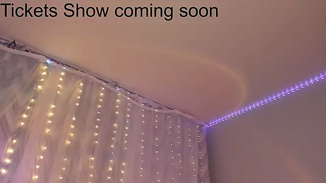 Snapshot of Tate_Angel chatting on 02/15/25, 09:15 Tate Angel online show from 02/15/25, 09:15