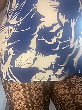 Snapshot of Sharongirl07 chatting on 02/07/25, 12:50 Sharongirl07 online show from 02/07/25, 12:50