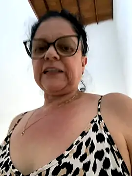 Snapshot of Sharongirl07 chatting on 11/04/25, 06:51 Sharongirl07 online show from 11/04/25, 06:51