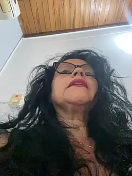 Snapshot of Sharongirl07 chatting on 11/21/25, 11:09 Sharongirl07 online show from 11/21/25, 11:09