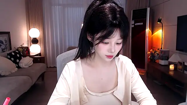 sweateanv  online show from 03/11/26, 07:47