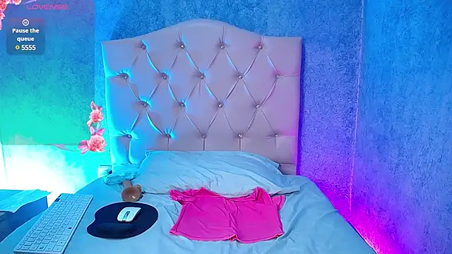 jennaa milf  online show from 01/24/25, 07:28