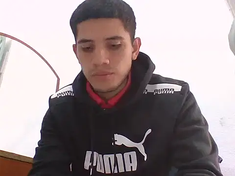 Snapshot of Deportist chatting on 10/31/25, 03:02 Deportist online show from 10/31/25, 03:02