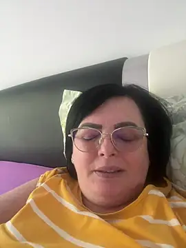 Amandamuller1982 online show from 12/24/24, 08:44