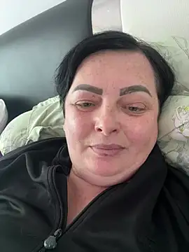 Amandamuller1982 online show from 01/04/25, 08:28