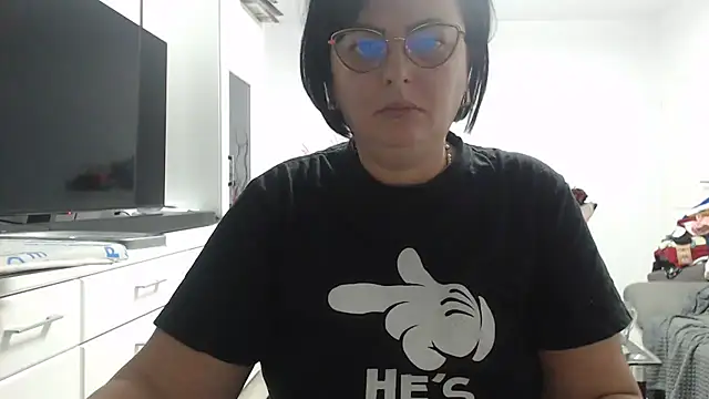 Snapshot of Amandamuller1982 chatting on 11/05/25, 08:20 Amandamuller1982 online show from 11/05/25, 08:20