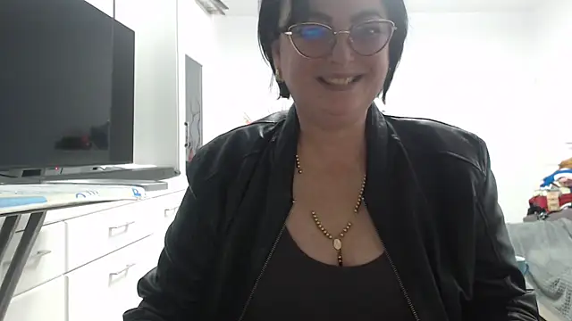 Snapshot of Amandamuller1982 chatting on 11/11/25, 07:47 Amandamuller1982 online show from 11/11/25, 07:47