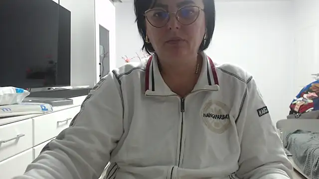 Snapshot of Amandamuller1982 chatting on 11/17/25, 07:30 Amandamuller1982 online show from 11/17/25, 07:30