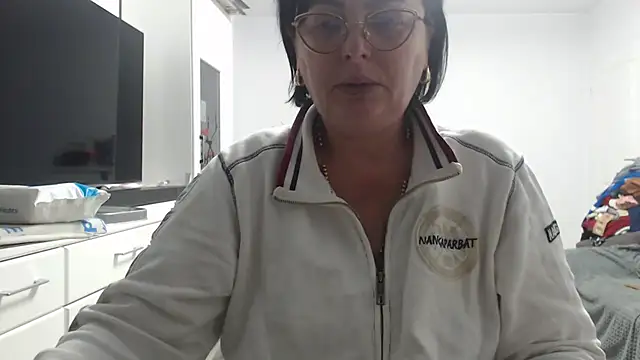 Snapshot of Amandamuller1982 chatting on 11/18/25, 09:41 Amandamuller1982 online show from 11/18/25, 09:41