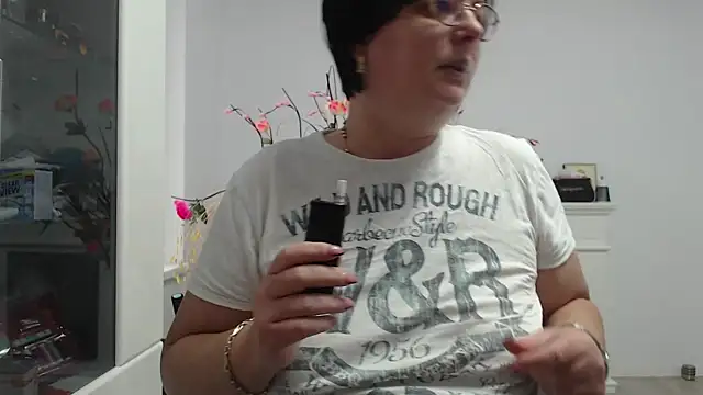 Snapshot of Amandamuller1982 chatting on 11/23/25, 07:19 Amandamuller1982 online show from 11/23/25, 07:19